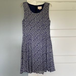 Skies are Blue Printed Sleeveless Swing Dress